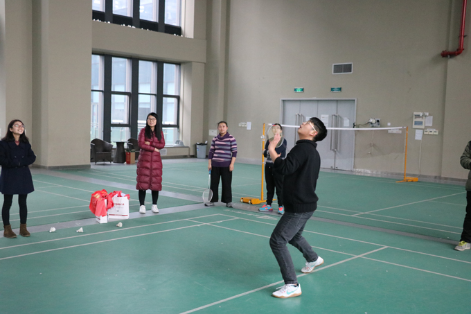 羽毛球爭(zhēng)霸賽