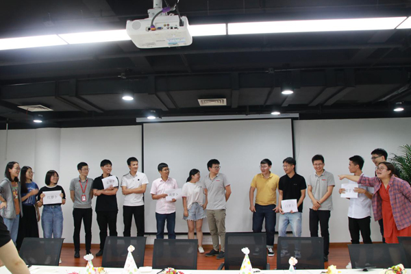 現(xiàn)場(chǎng)活動(dòng)氣氛濃烈 現(xiàn)場(chǎng)活動(dòng)氣氛濃烈