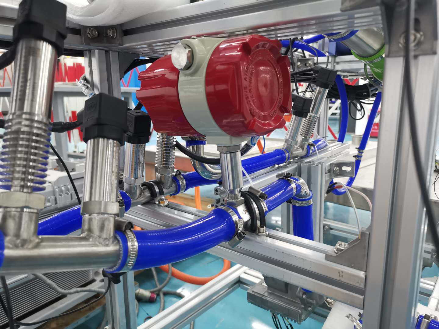 渦輪流量計(jì)和壓力變送器在現(xiàn)場(chǎng)的應(yīng)用 渦輪流量計(jì)和壓力變送器在現(xiàn)場(chǎng)的應(yīng)用