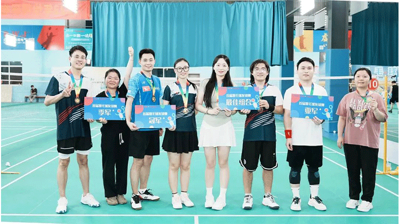 獲獎(jiǎng)成員合影.png 獲獎(jiǎng)成員合影.png